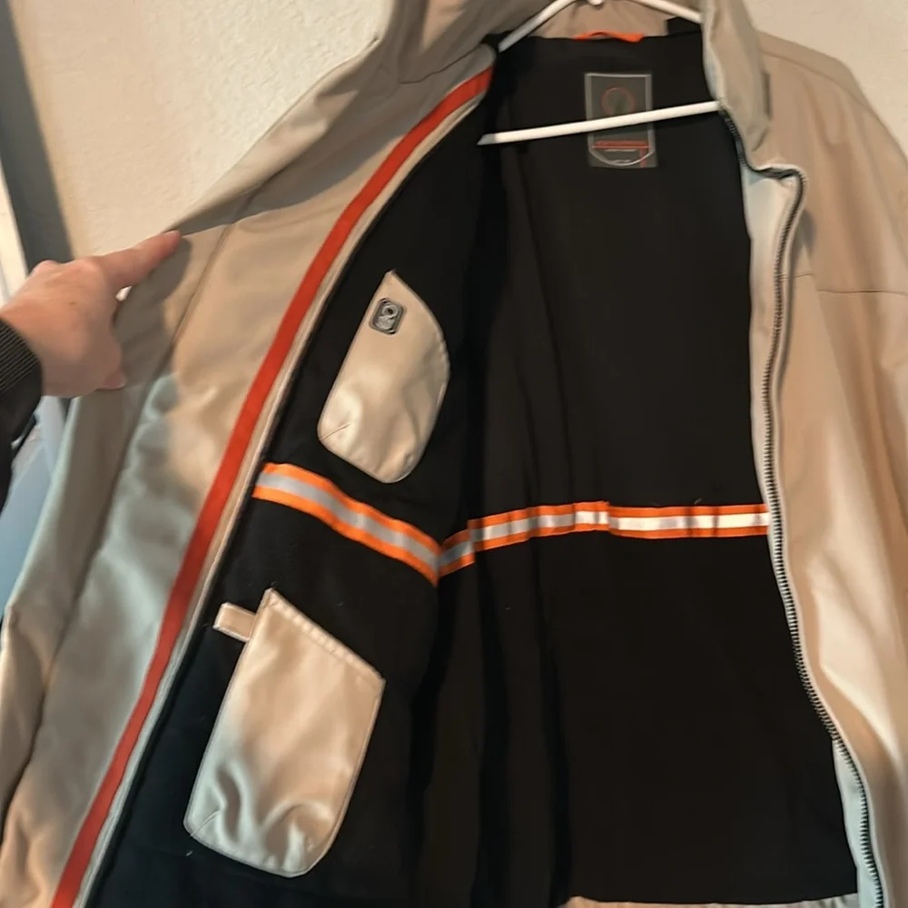 Weatherproof jacket - Picture 8 of 14